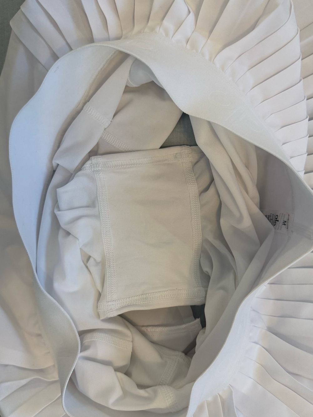 🤍ALO Yoga White Pleated Wrap Tennis Skort🤍 - Picture 8 of 8